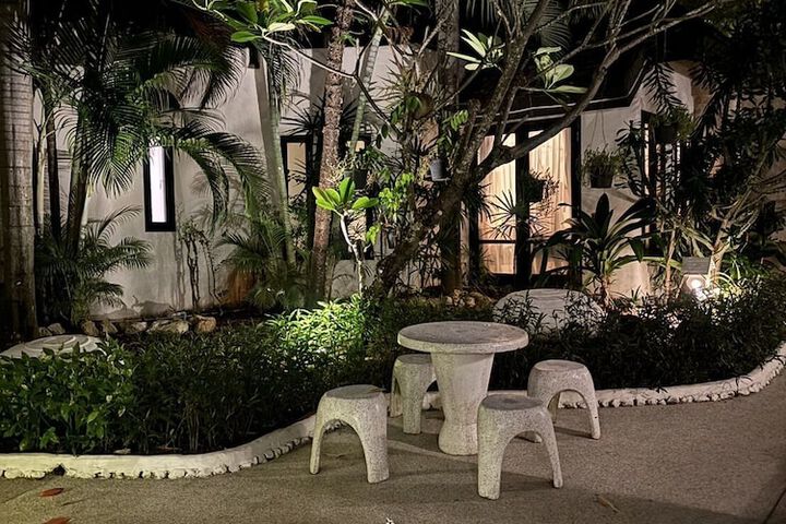 Hotel 190 of 214