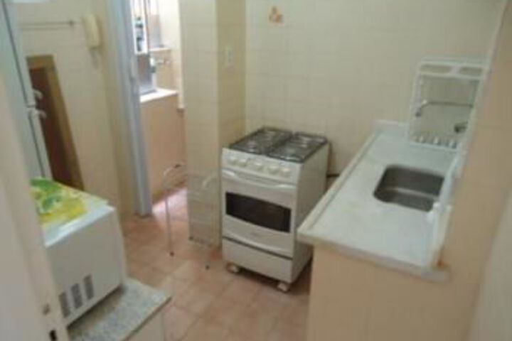 Room 6 of 7