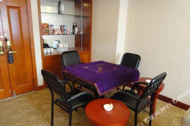 Shuang Bai Hotel