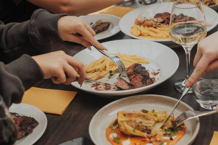Dining 71 of 93