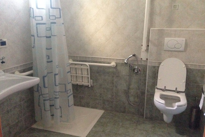 Clean Restrooms
