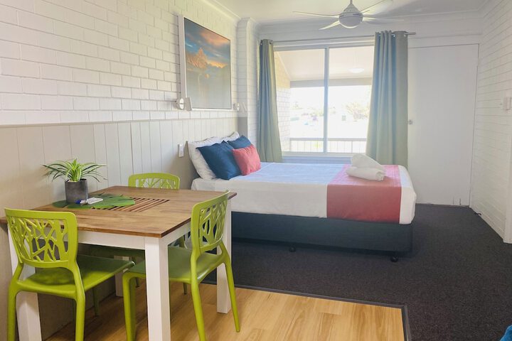 Room 3 of 31