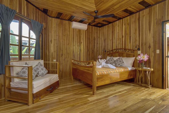 Room 6 of 31