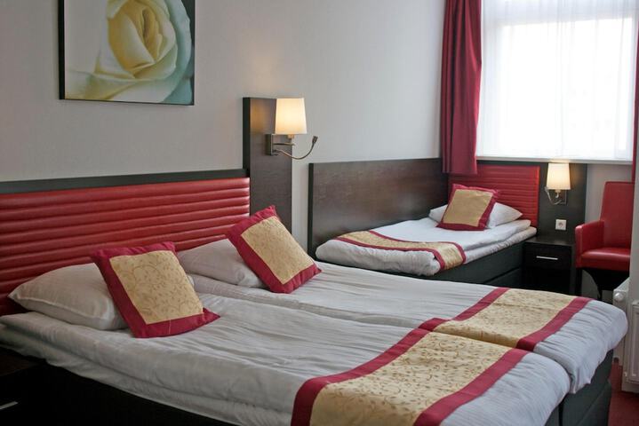 Room 26 of 60
