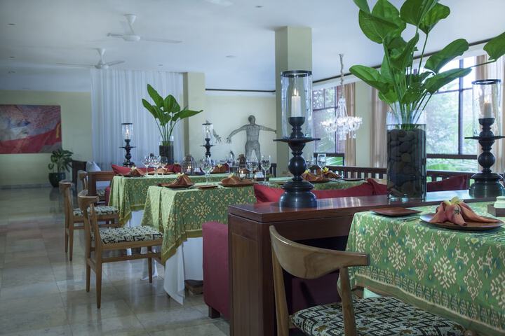 Dining 87 of 112