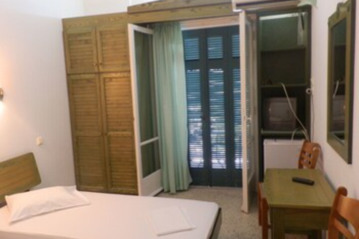 Room 13 of 23
