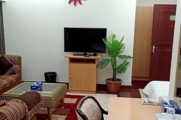 Room 19 of 25
