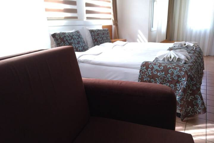 Room 53 of 123