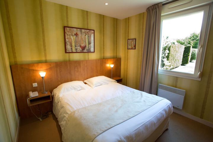 Room 7 of 79