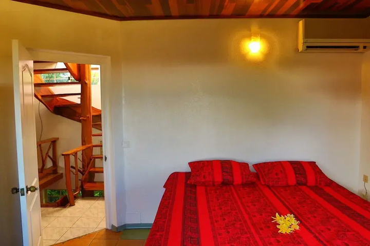 Room 2 of 16
