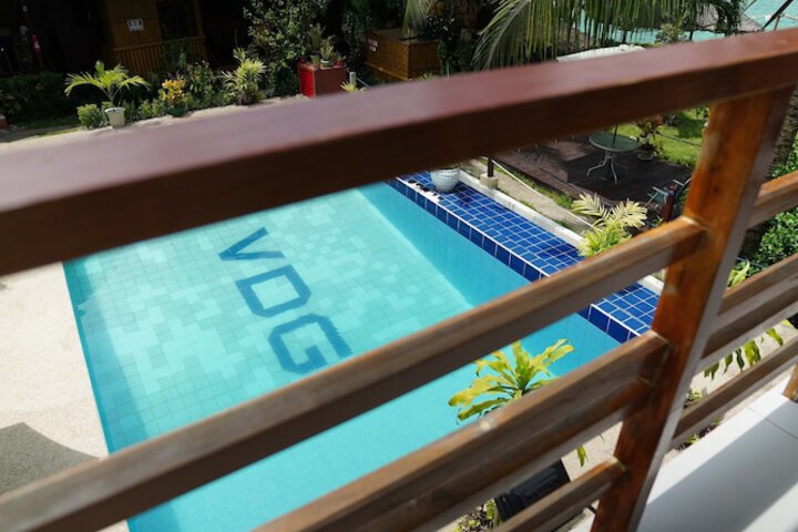 Pool 38 of 80