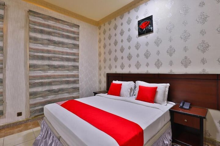 Room 3 of 9