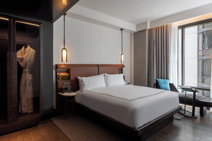 Room 20 of 69