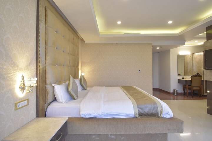 Room 65 of 111