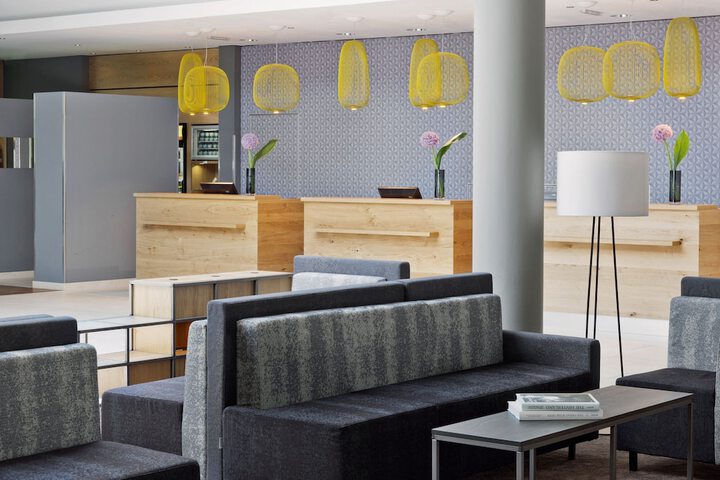 Guest Lobby