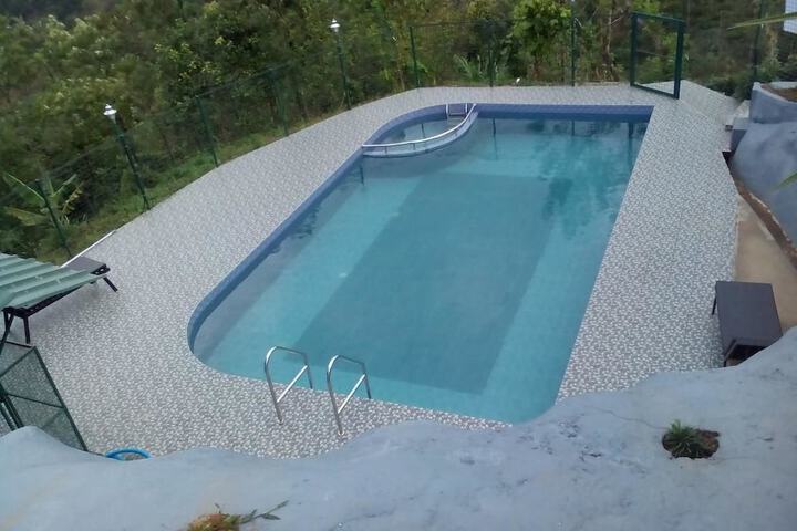 Pool 6 of 16