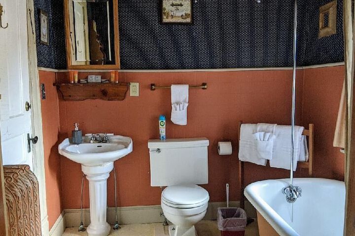 Bath Interior