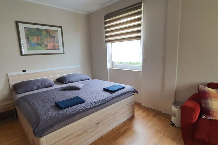 Room 2 of 22