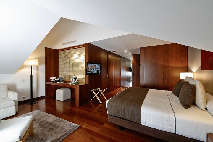 Room 17 of 78