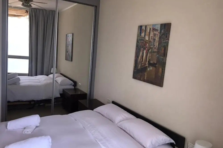 Room 2 of 18