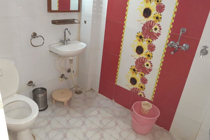 Room 43 of 57