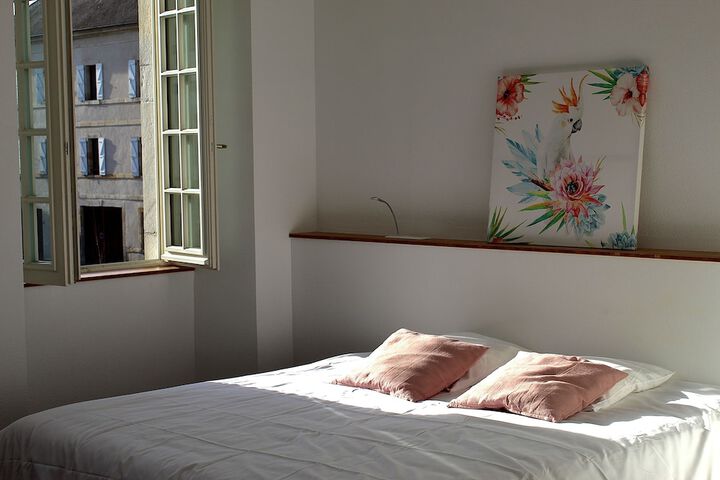Room 4 of 20