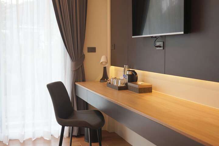 Room 9 of 49