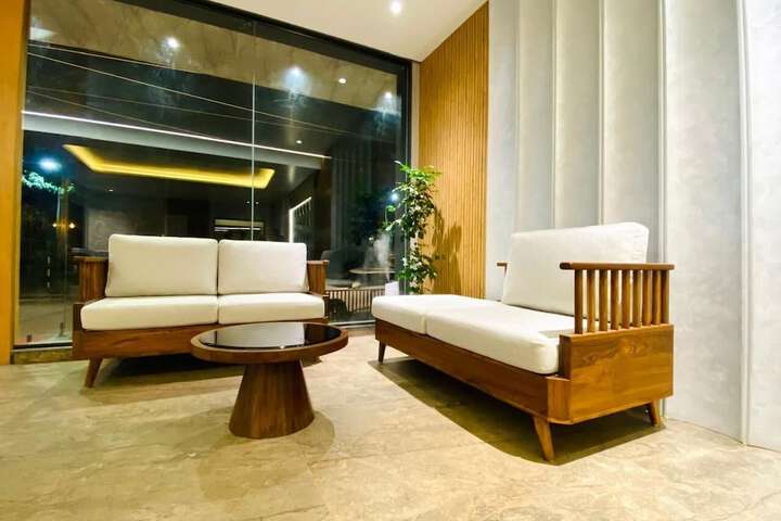 Room 18 of 20
