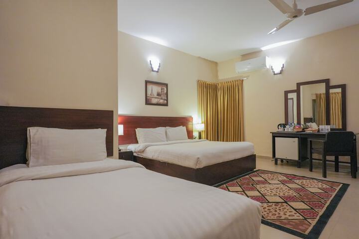 Room 6 of 37