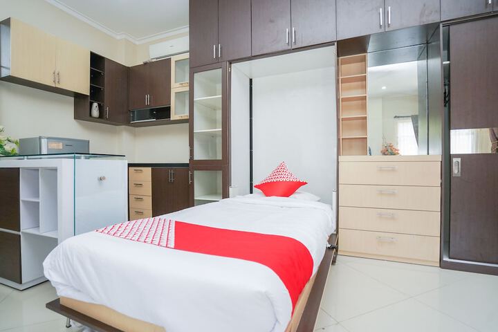 Room 32 of 64
