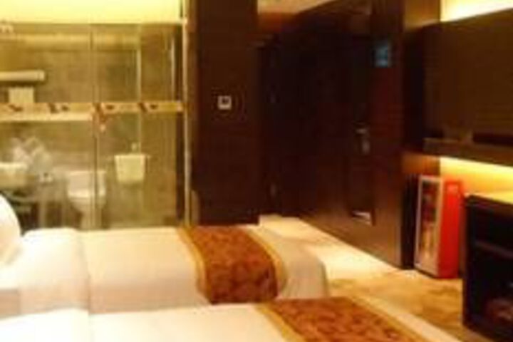 Room 43 of 112