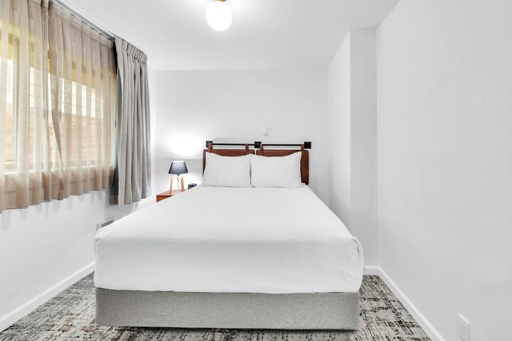 Room 31 of 220