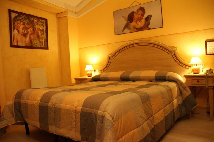 Room 5 of 46