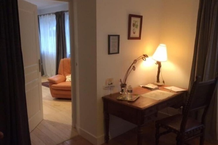 Room 3 of 23