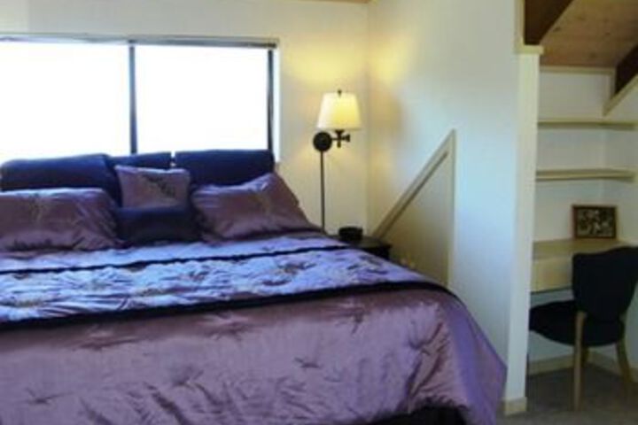 Room 6 of 14