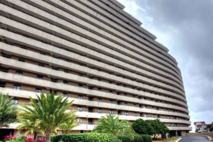 Exterior of Edgewater 0903