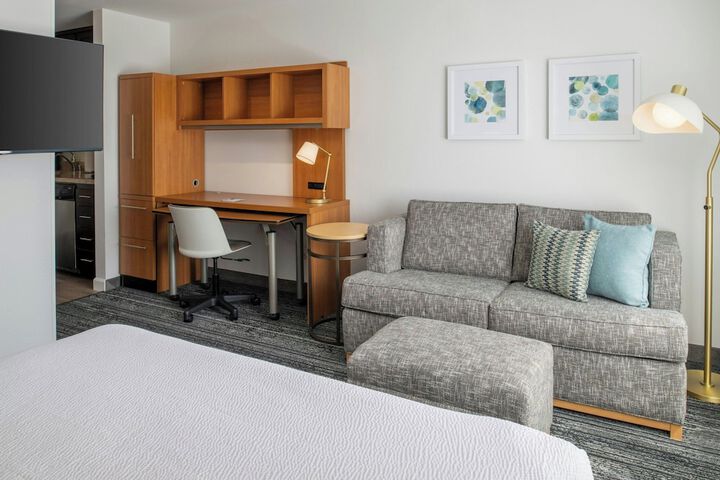 Room 36 of 71