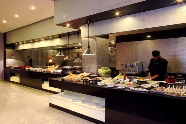 Dining Photos