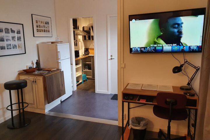 Room 34 of 176