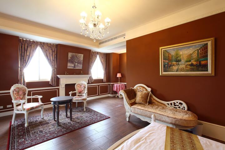 Room 21 of 46
