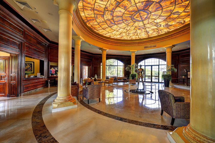 Guest Lobby