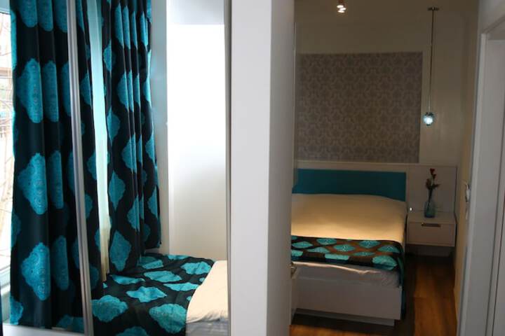 Room 12 of 41