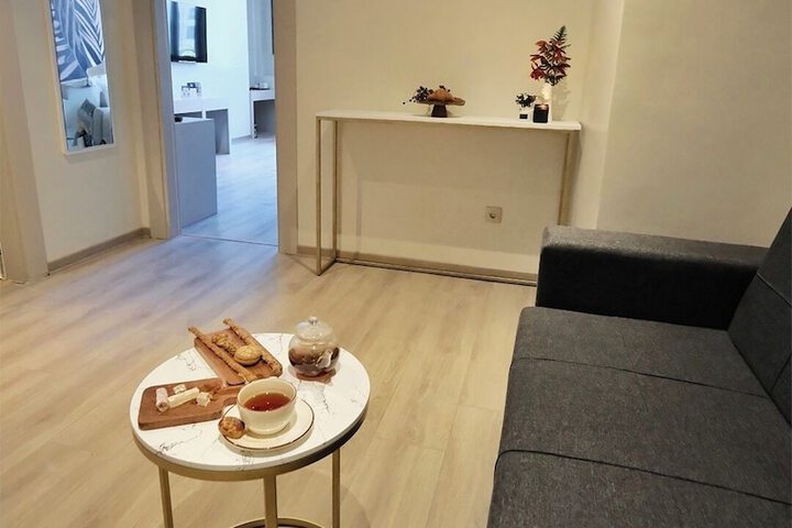 Room 80 of 137