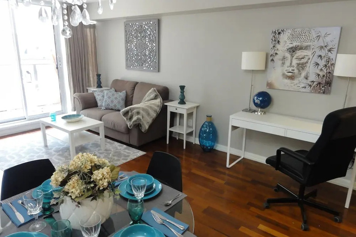 Room 4 of 11