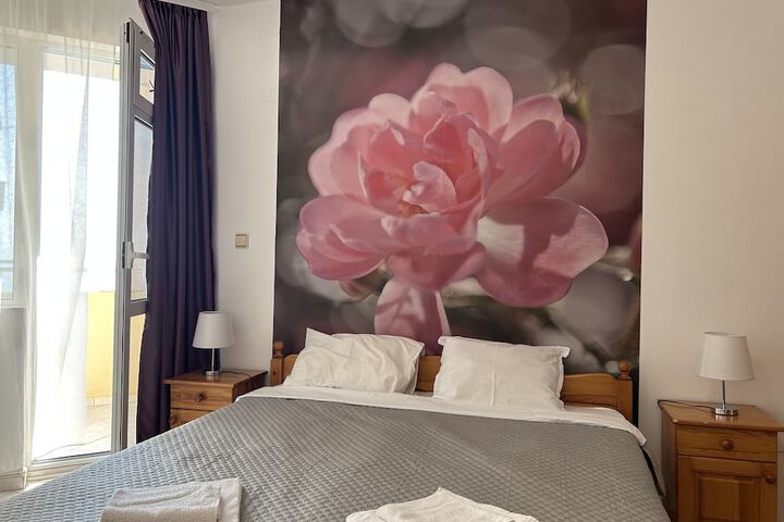 Room 53 of 146