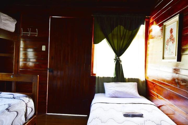 Room 41 of 160
