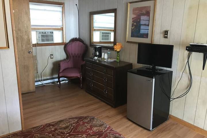 Room 6 of 29