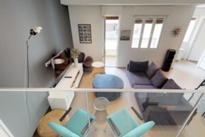 Room 13 of 29