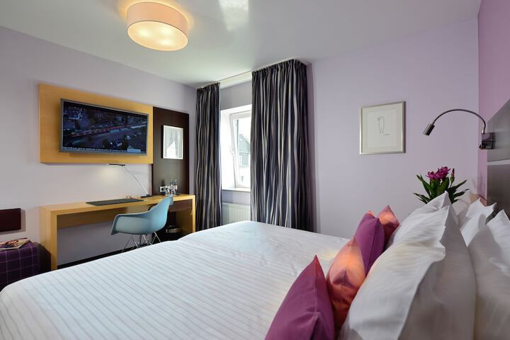 Room 16 of 54