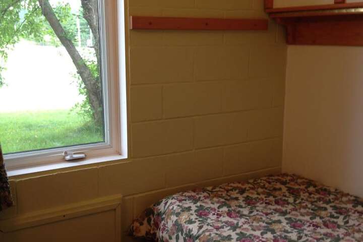 Room 8 of 27